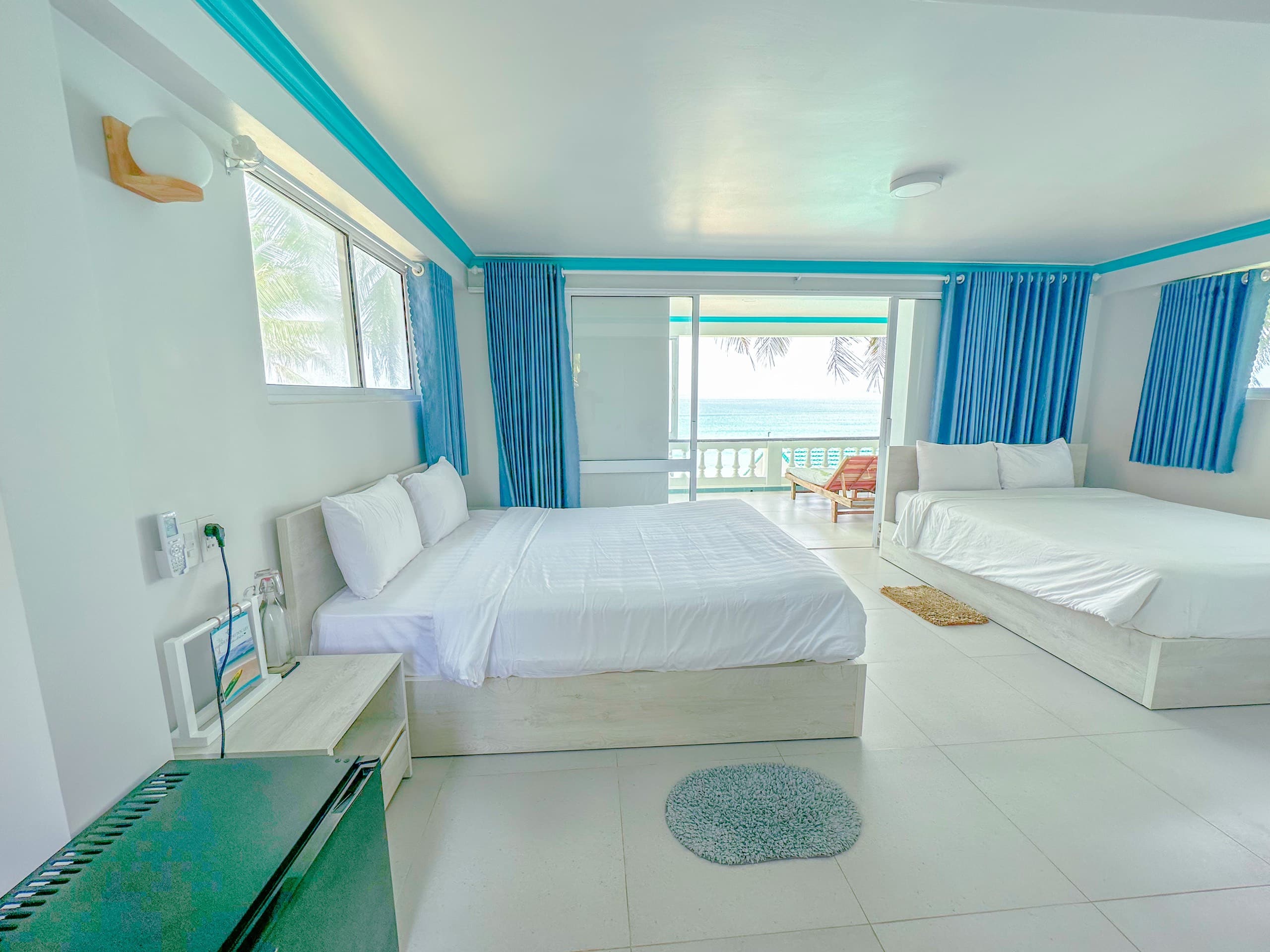 Floor Building Sea View Room